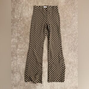 Urban Outfitters Brown Checkered Pants 🐻